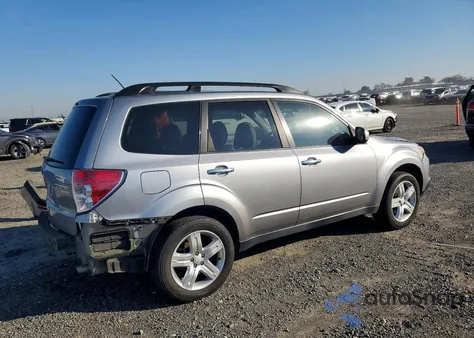 2010 Subaru Forester 2.5X Premium из США, поврежденный, VIN JF2SH6CC2AH760154